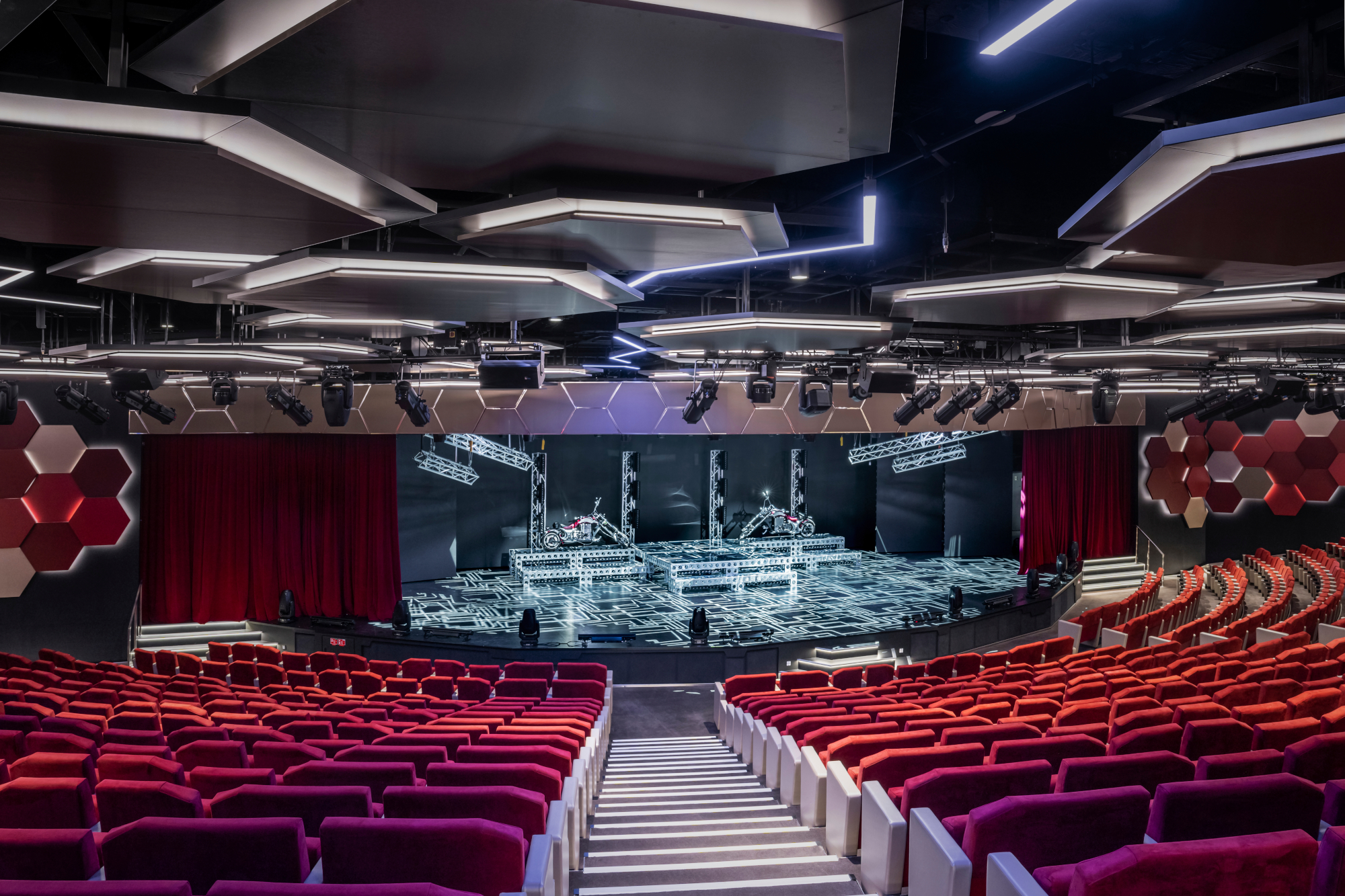 MyCruise MSC World-America Offentlige-arealer Teater-underholdning1